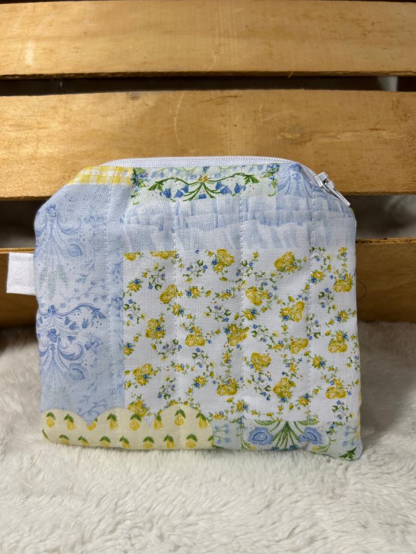 Sunny Meadow Quilted Mini Zipper Pouch | Coin Purse & Card Wallet