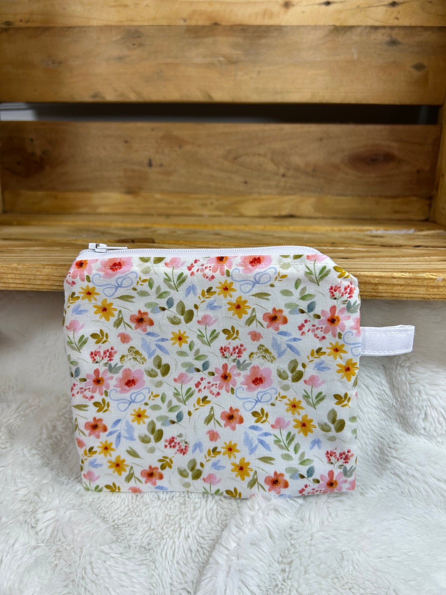 Sweet Floral Wristlet Wallet