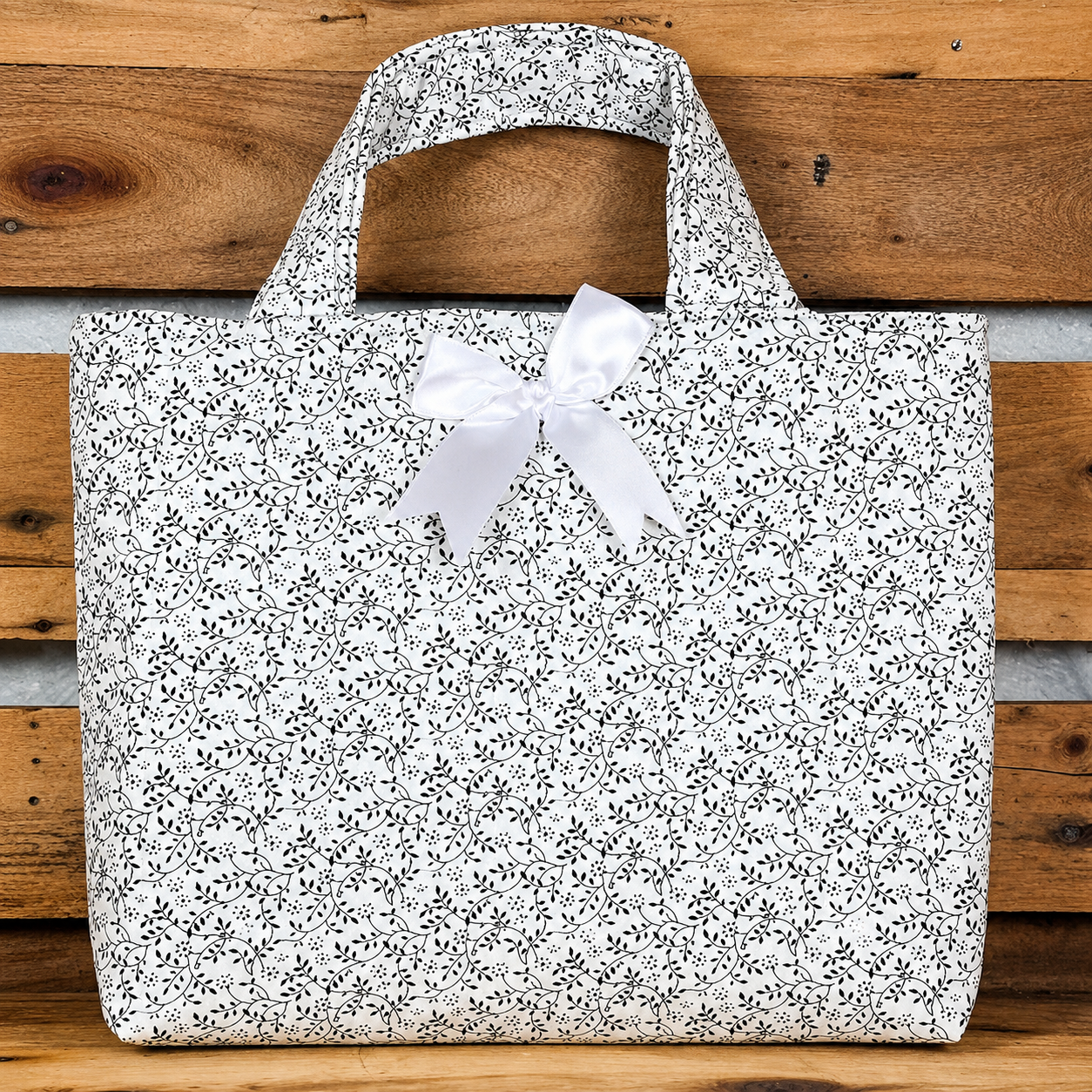 Green Ivy Handmade Quilted Bible Sleeve/Small Tote