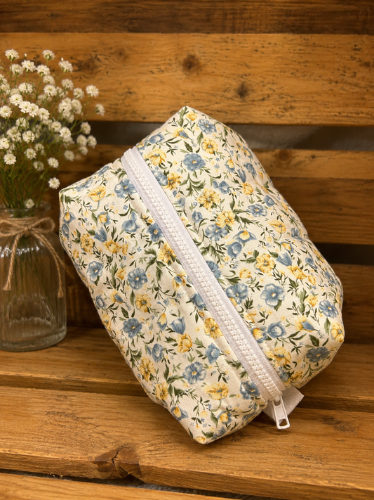 Bluegrass Blooms Boxy Bag/Organizer Bag