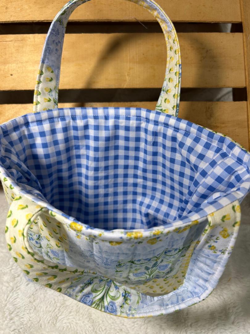 Sunny Meadow Bible & Book Tote